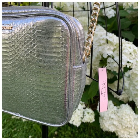 Victoria’s Secret Paris Fashion Show Cross Body Purse Bag NWT $70 - Picture 6 of 10